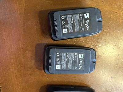 Skydio Lithium Ion Polymer Batteries (3) W/charger