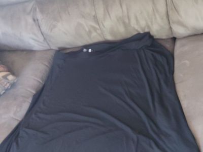 Black plain skirt