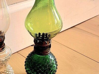 1 Antique Green Kerosene Lamp