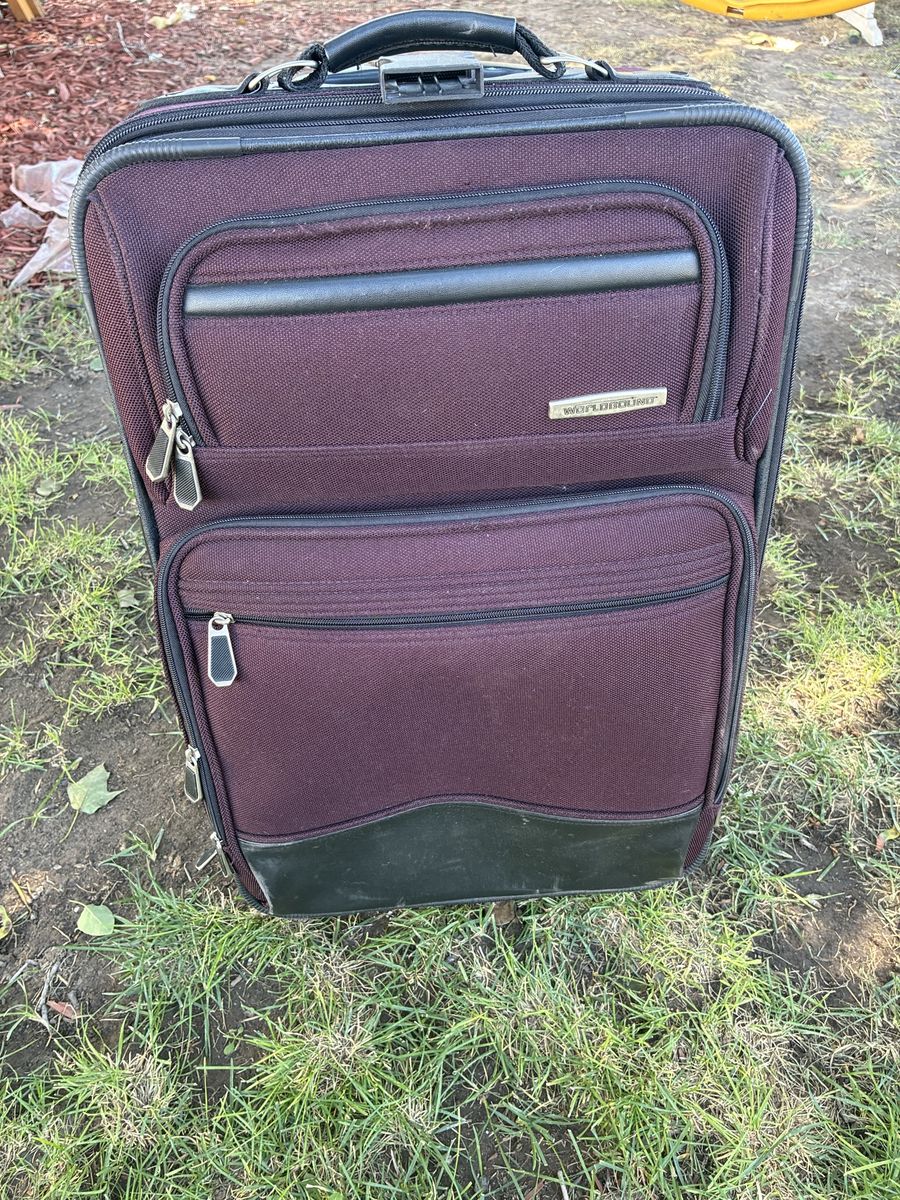 Rolling luggage