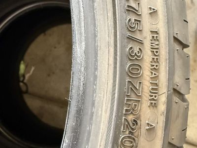 Used 275/30ZR20 97Y All-Season Tires - Set of 4, Great tread, 700 miles