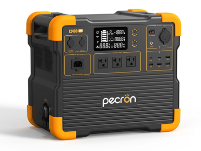 2,400 Watt Power Station / Solar Generator