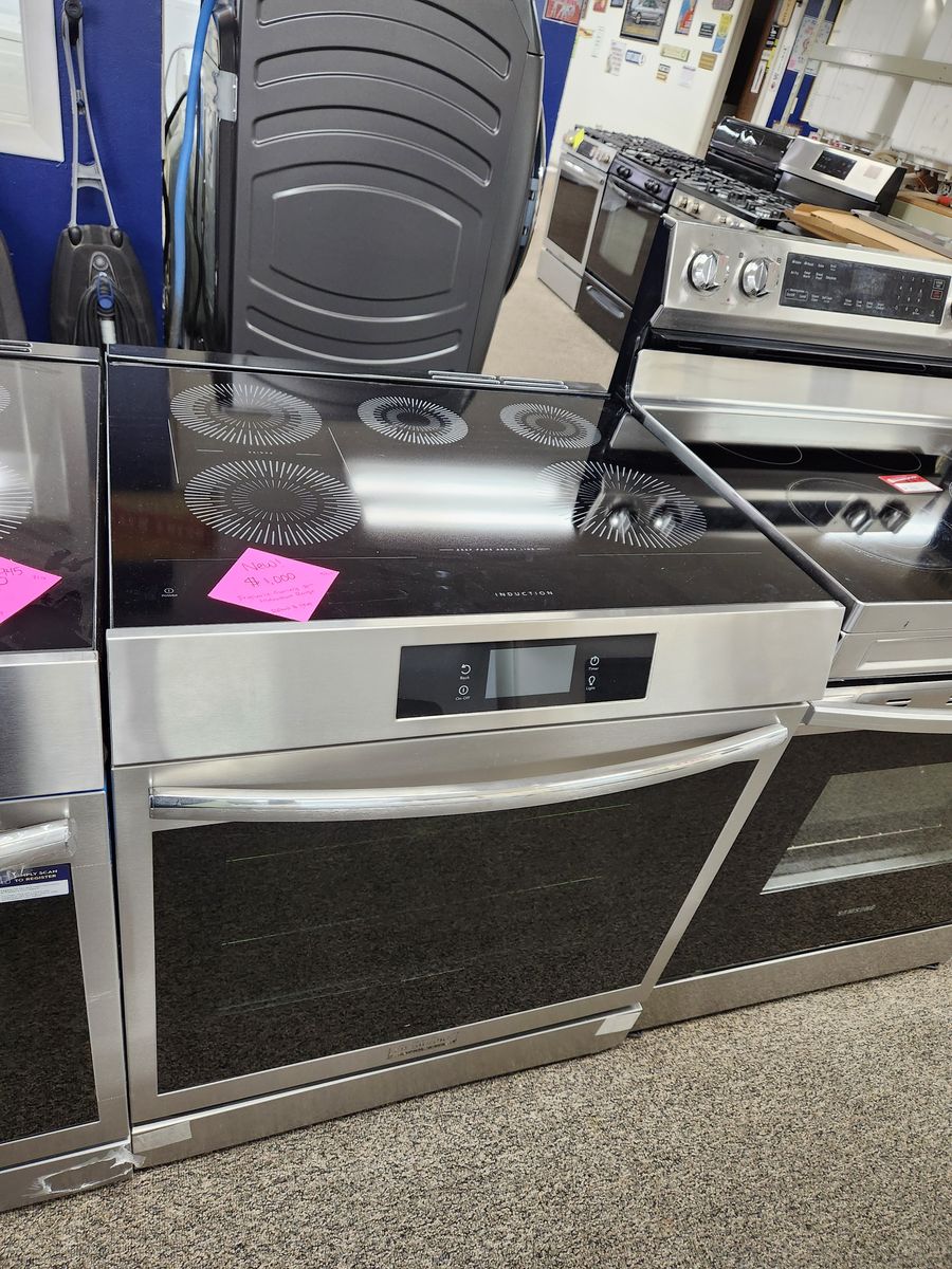 BRAND NEW! FRIGIDAIRE GALLERY STAINLESS STEEL SLIDE IN INDUCTION RANGE