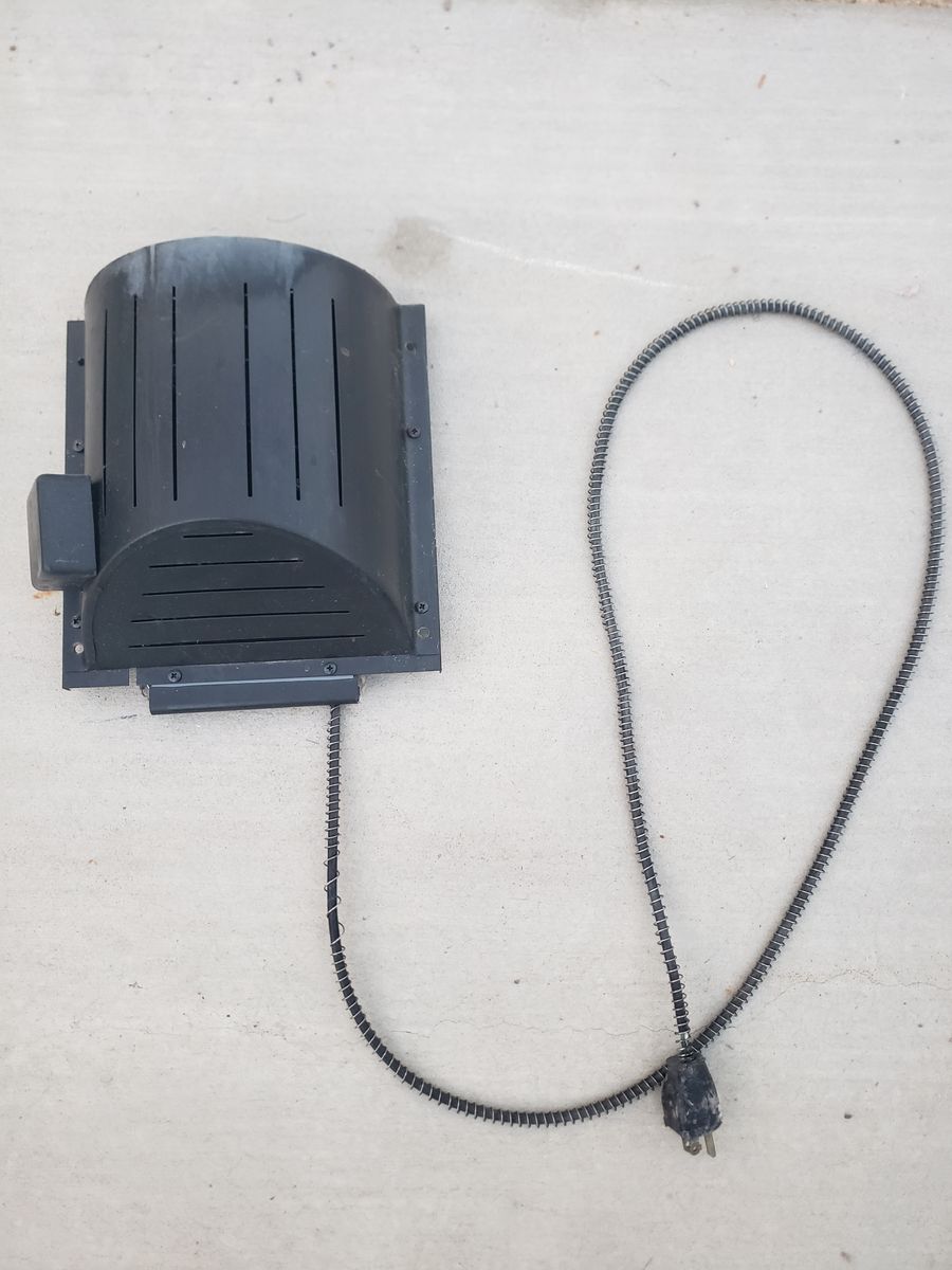 Dog House/Kennel Heater
