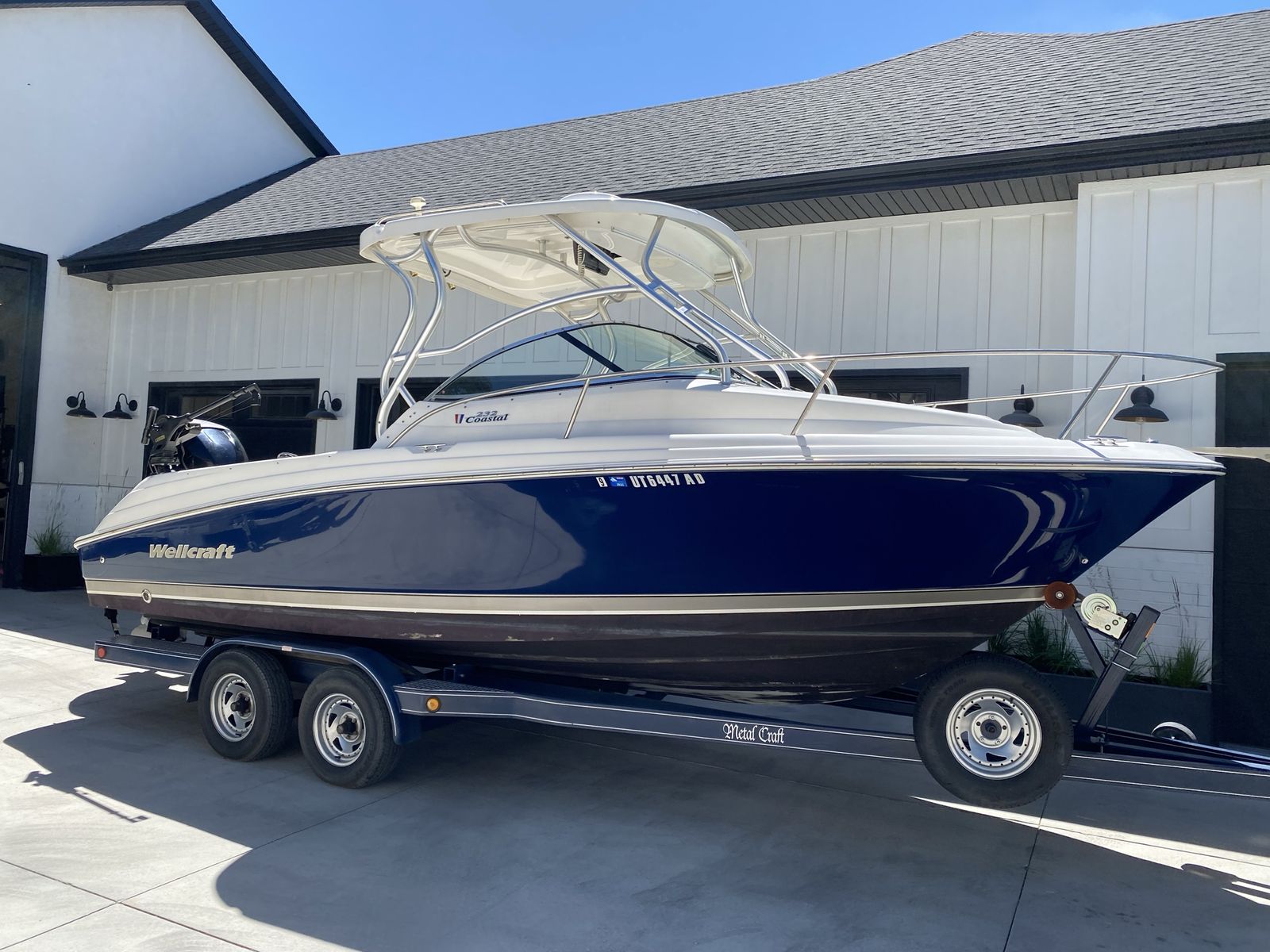 2006 Wellcraft 232 coastal