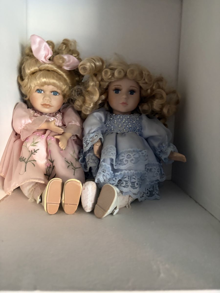 Ceramic dolls