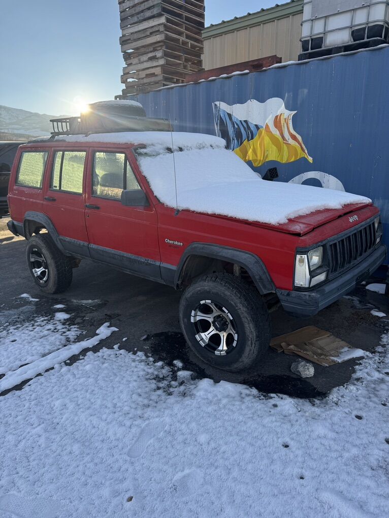 97 Jeep Cherokee Part Out