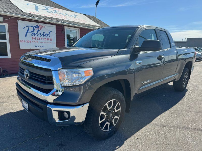 2015 Toyota Tundra SR5