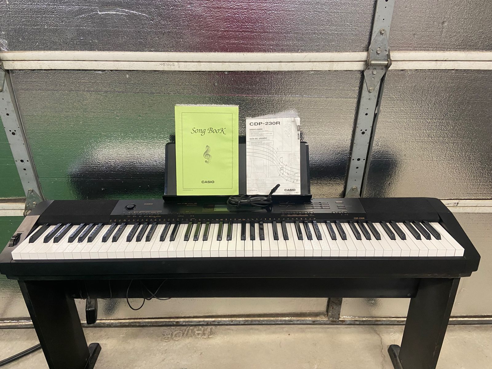 CASIO CDP-230R KEYBOARD