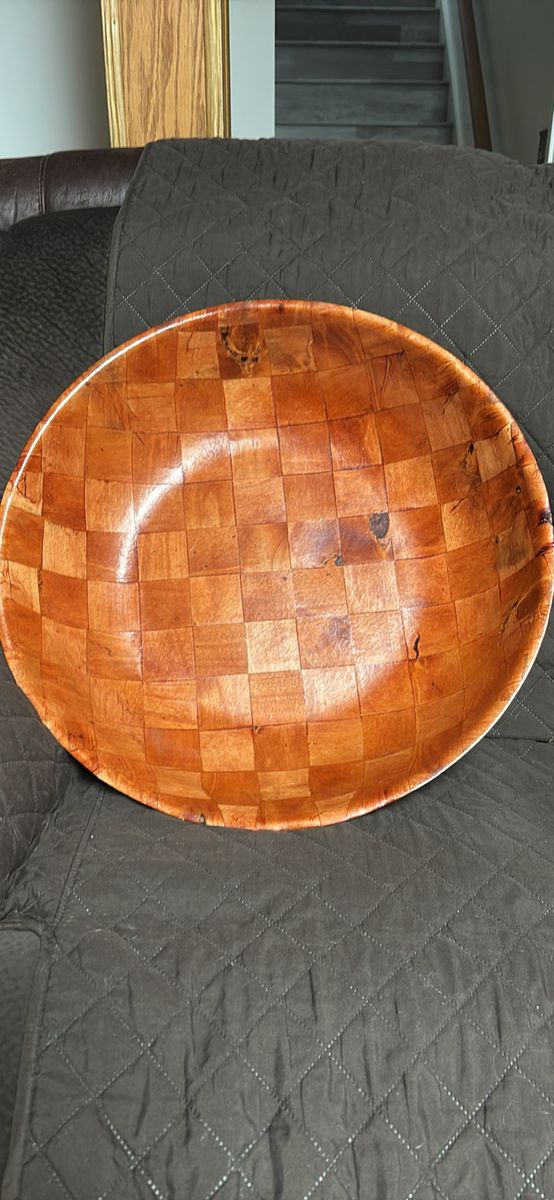 Wood parquet checkerboard pattern serving bowl 21x6