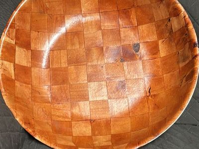 Wood parquet checkerboard pattern serving bowl 21x6