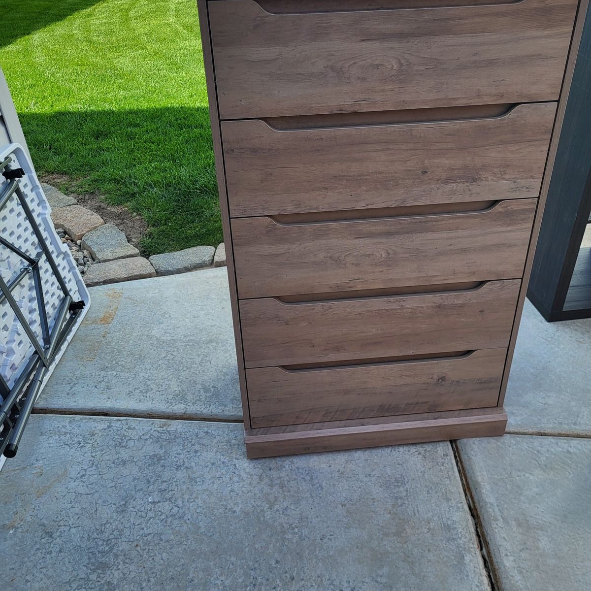 5 Drawer Wood Dresser  Qty-1