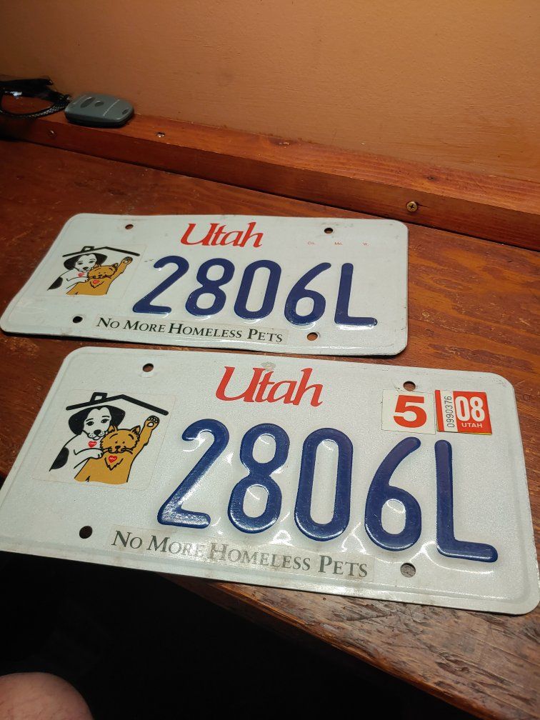 plates from Mercedes SL.
Free.