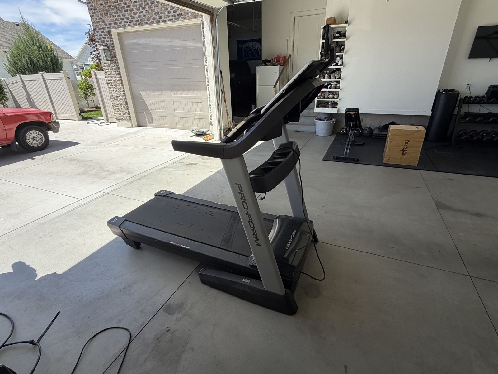 ProForm Pro 9000 Treadmill — Touchscreen, Incline/Decline, Folding + iFit Card