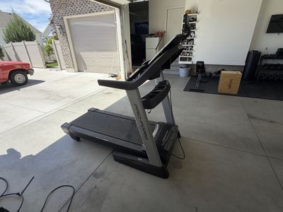 ProForm Pro 9000 Treadmill — Touchscreen, Incline/Decline, Folding + iFit Card