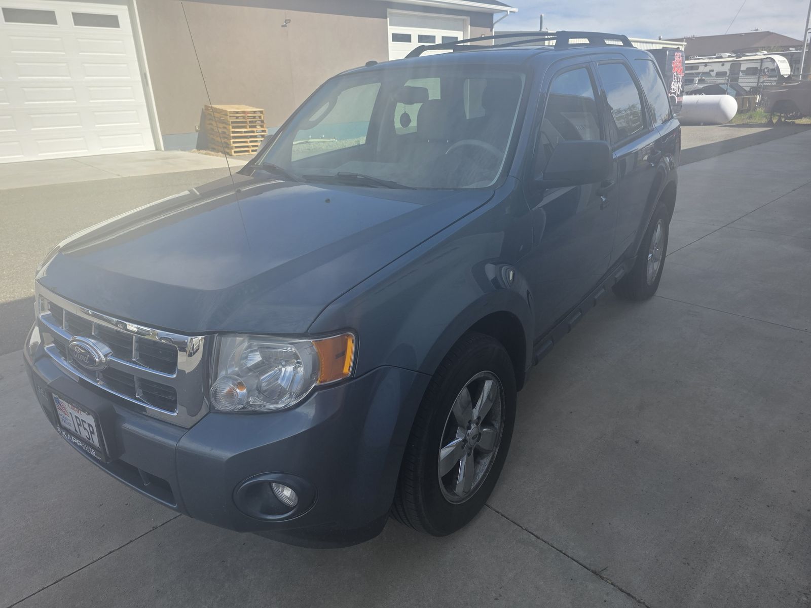 2011 FORD ESCAPE Limited