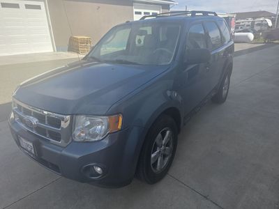 2011 FORD ESCAPE Limited