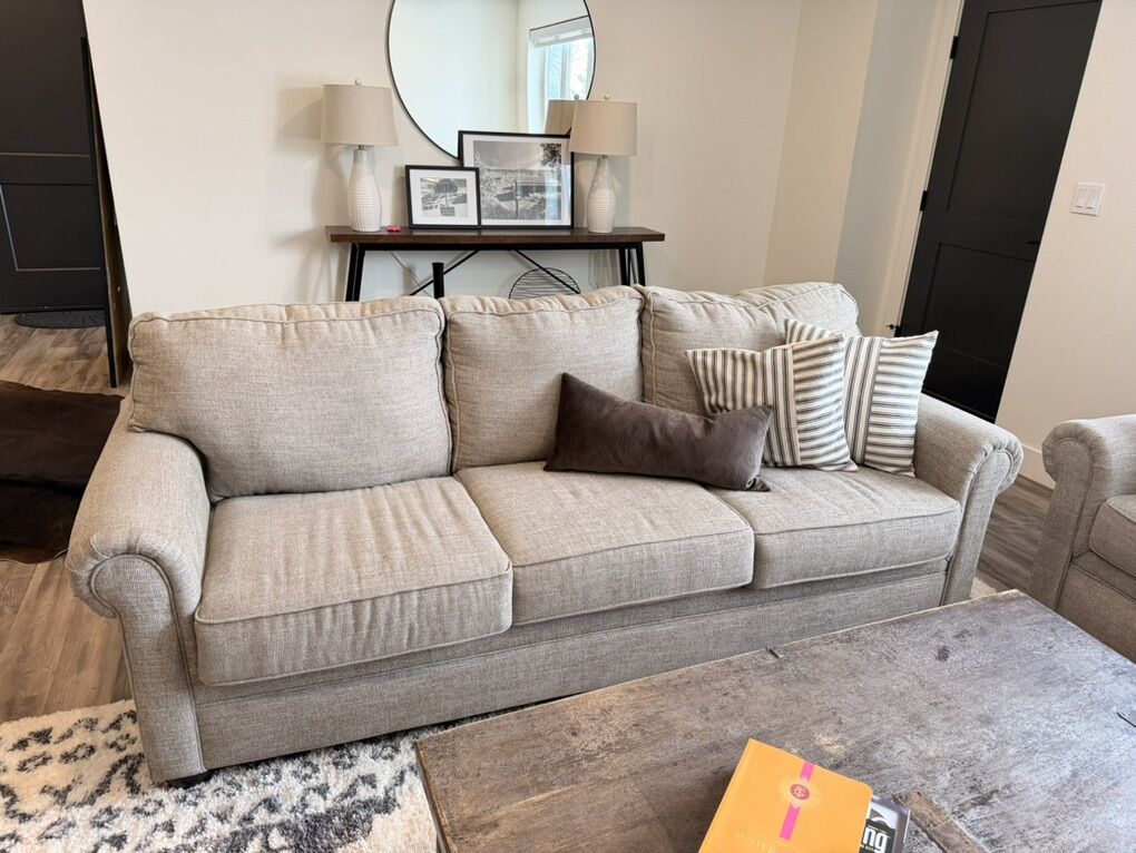 Sofa & Love Seat - Excellent Condition