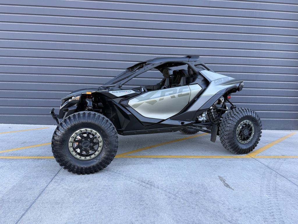 2026 Can-Am® Maverick R X rc with Smart-Shox