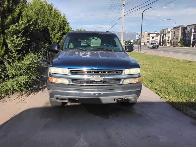 2003 CHEVROLET TAHOE LT