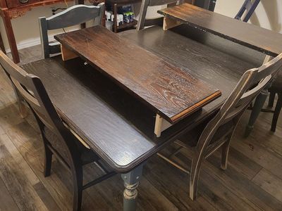 Farmhouse Dining room table & chairs