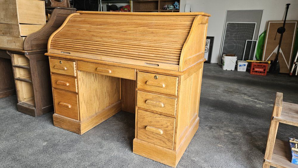 rolltop desk