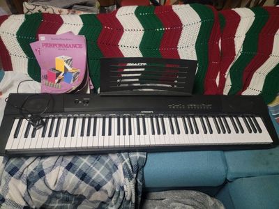 HAWZIER 88-Key Digital Piano Keyboard with Stand and Pedal - Excellent Condition