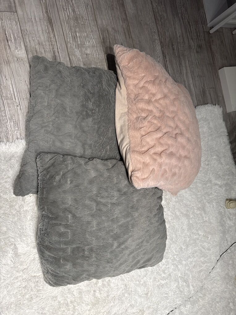 Large pillows