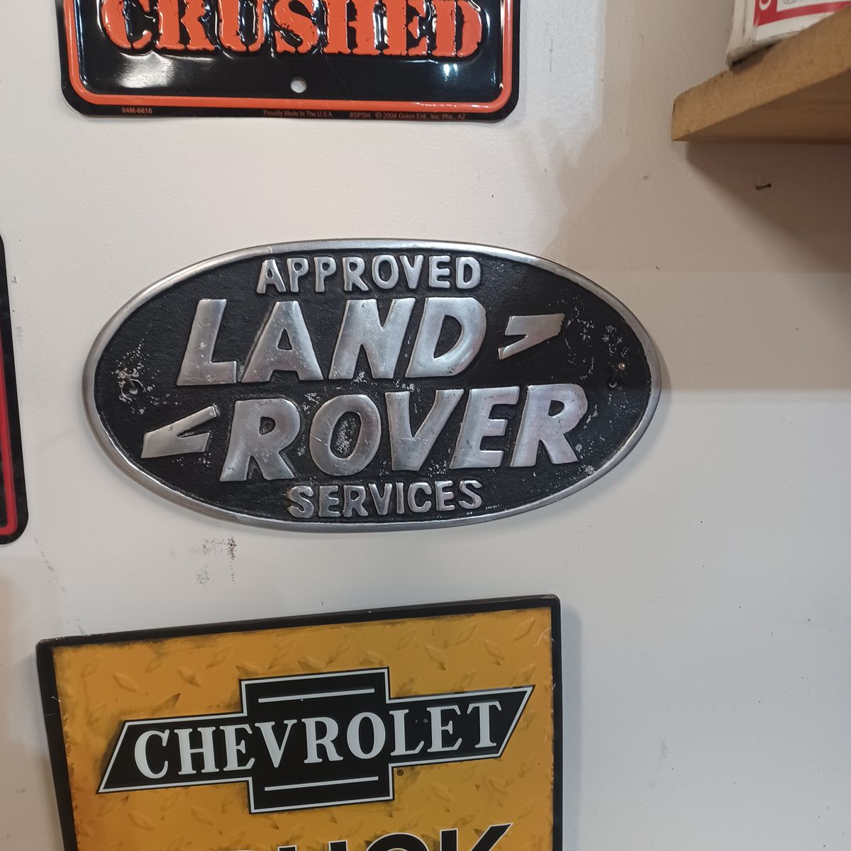 Land Rover service sign