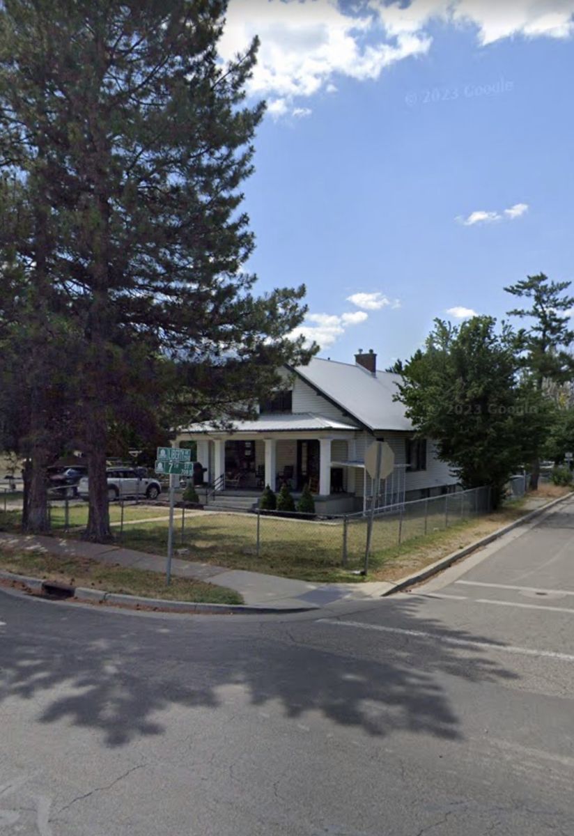 Private Basement Apartment / Granny Flat for Rent – Walkable Location