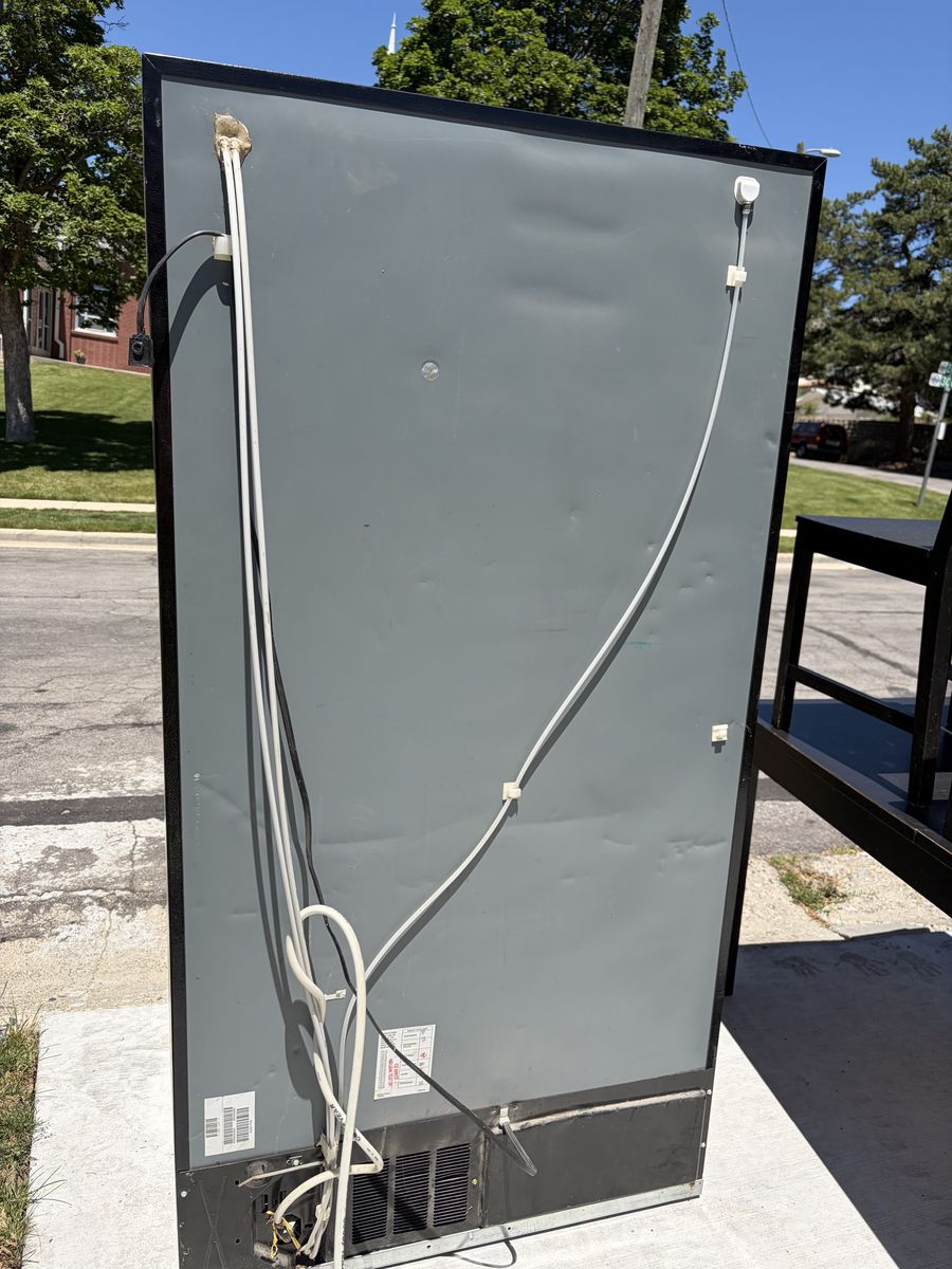 Main image 3