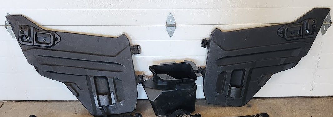 Honda Pioneer 2022 doors - like NEW