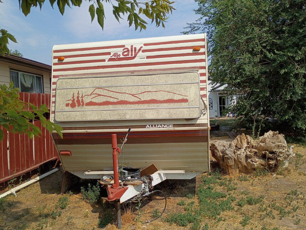 Main image 6
