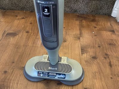 Shark Steam & Scrub Scrubbing & Sanitizing Steam Mop