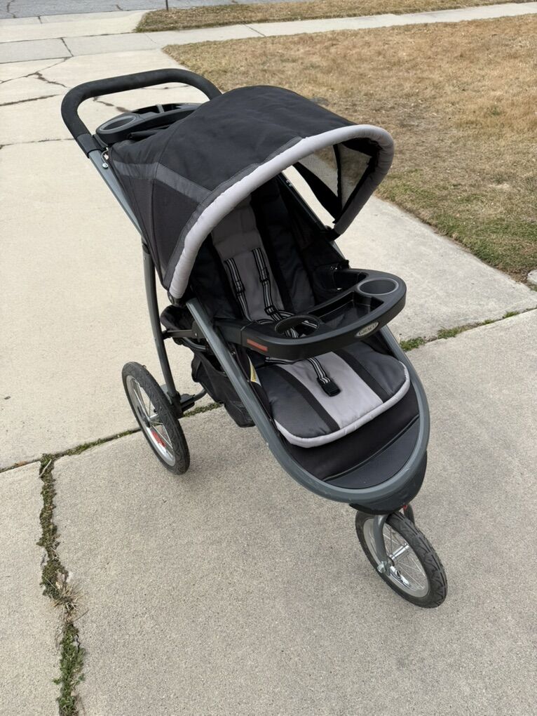Graco Click-Connect Jogger Stroller