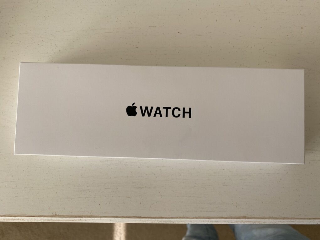 Apple Watch SE 2 Unopened