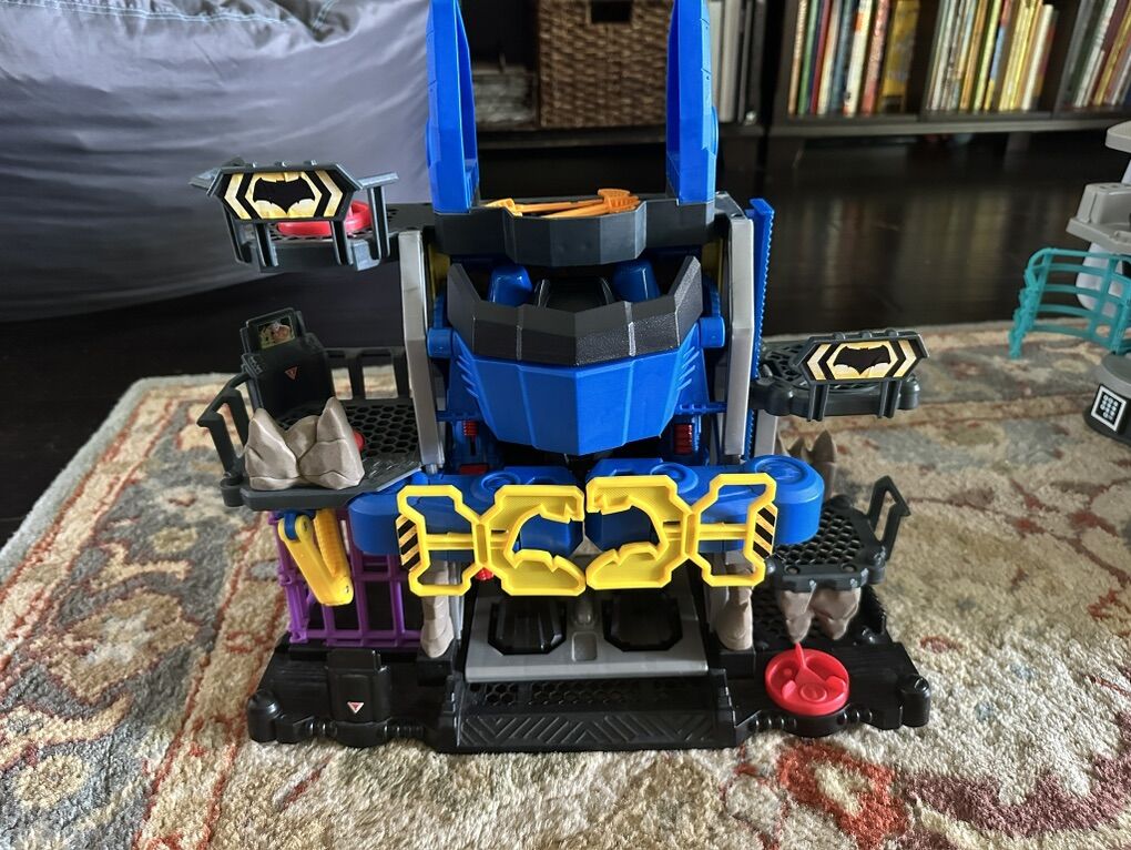 Imaginext Batman Robo Batcave Playset