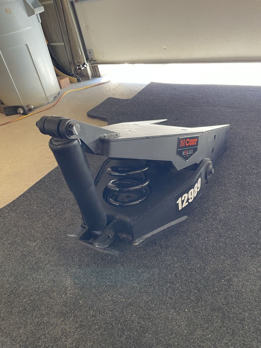 Travel Trailer 5th Wheel Helux Hitch