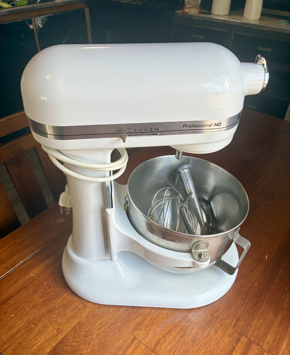 KitchenAid Professional HD 5-Quart Stand Mixer - White, with Bowl & Attachments