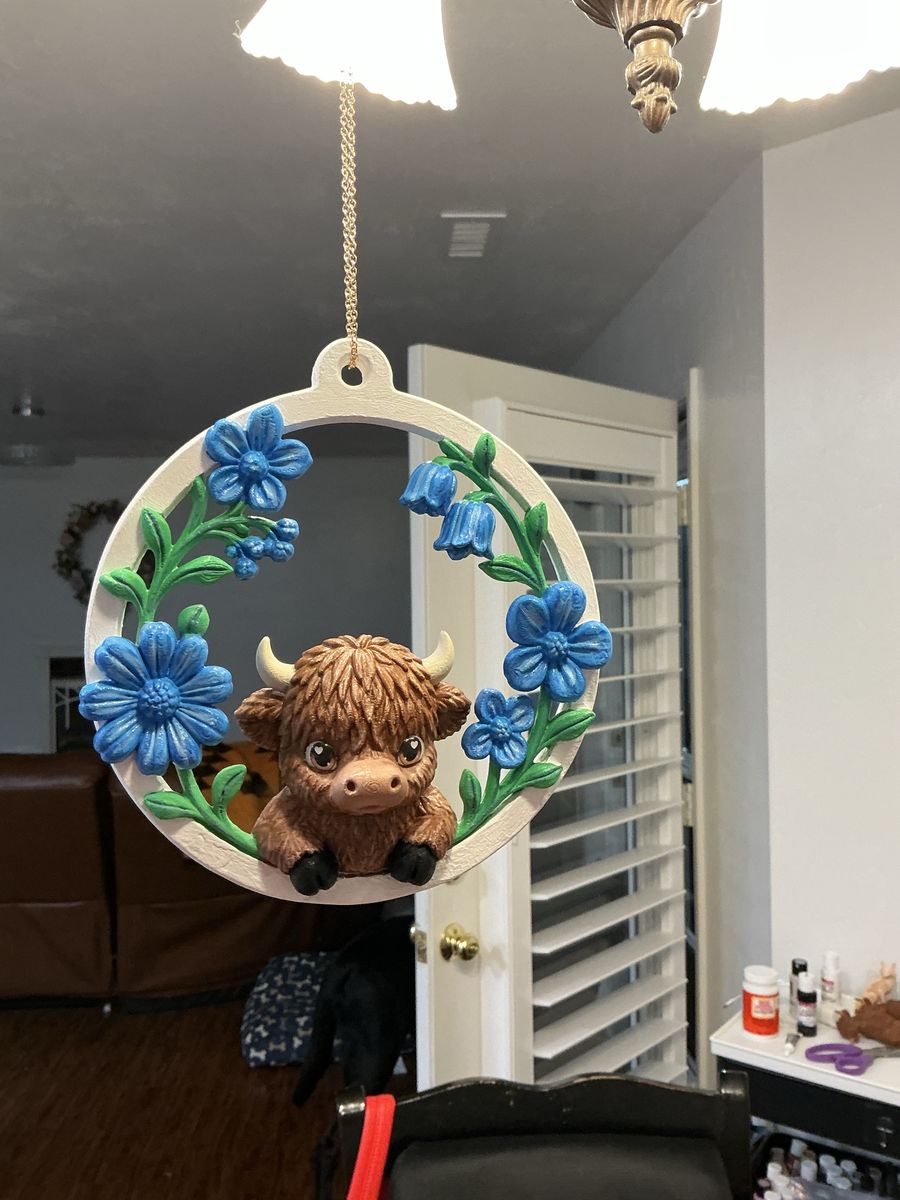 Cute Highland Cow & Bluebell Flower Wreath Hanging Decor - Farmhouse Art