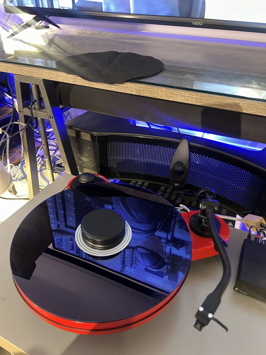 Pro-Ject Turntable