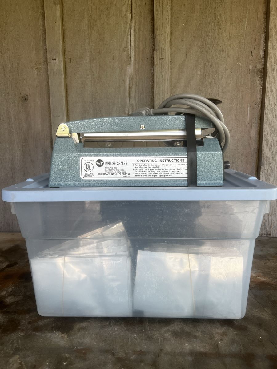 American Intl Electric AIE-200 Impulse Sealer - AC 120V, 60Hz - Excellent Condition
