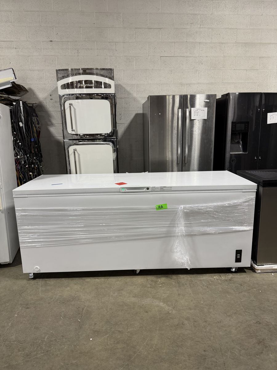 HURRY! BRAND NEW FRIGIDAIRE 25CF CHEST FREEZER