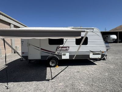 Clean 2014 Coleman Expedition Ultralite