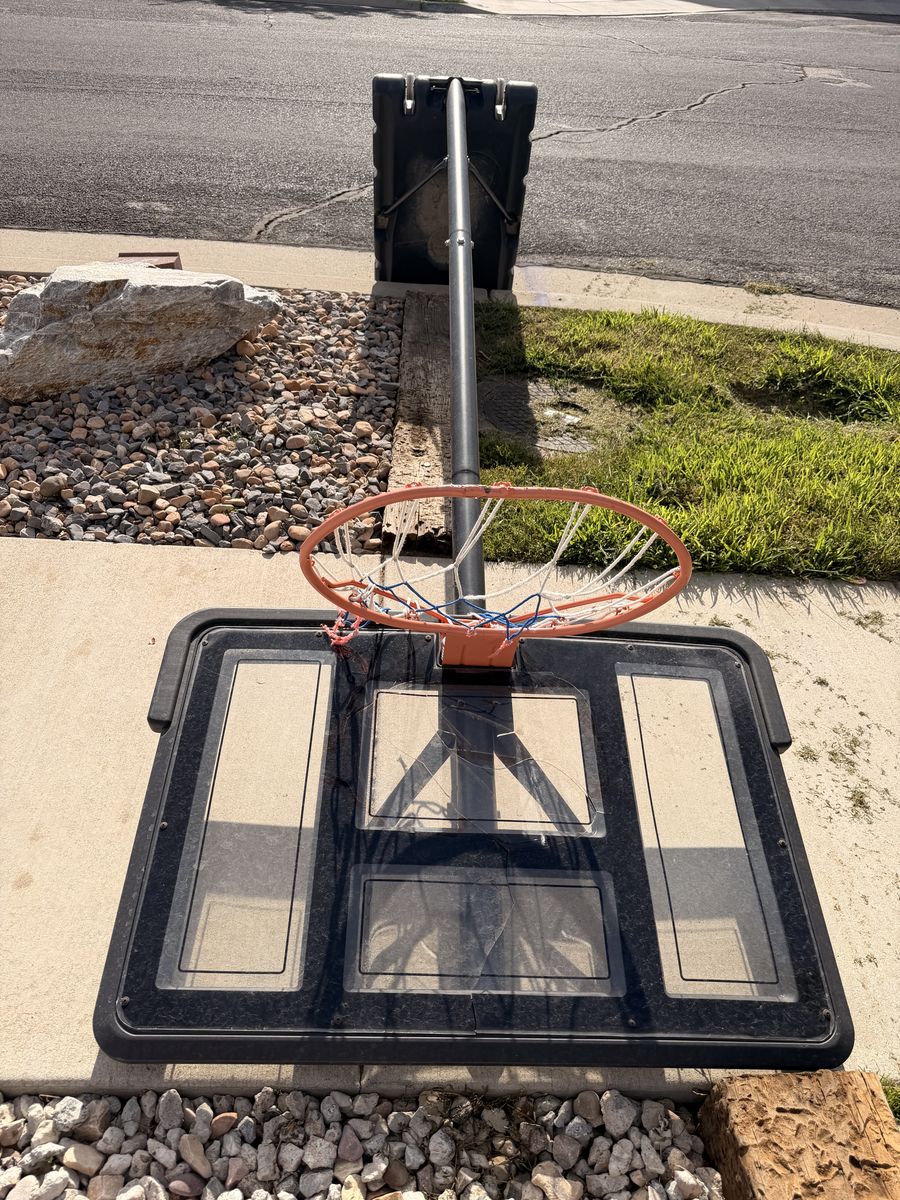 Free basketball hoop