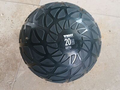20 LB Slam Ball / medicine ball