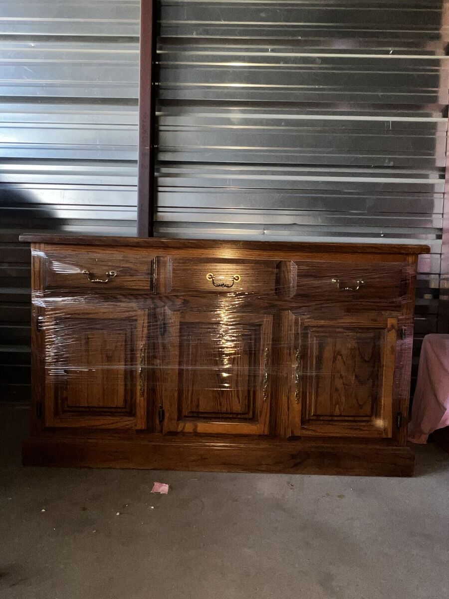 Wooden buffet / Media stand