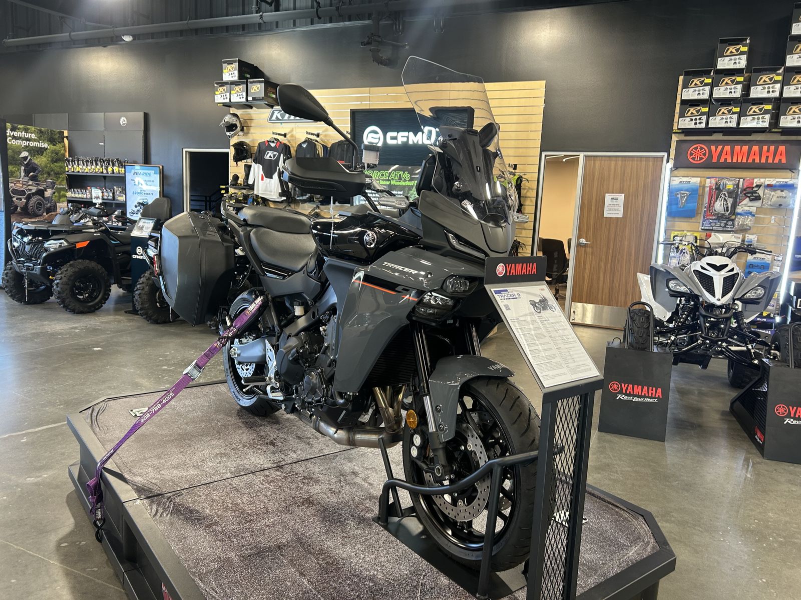 2025 Yamaha TRACER 9 Raven - Y00730