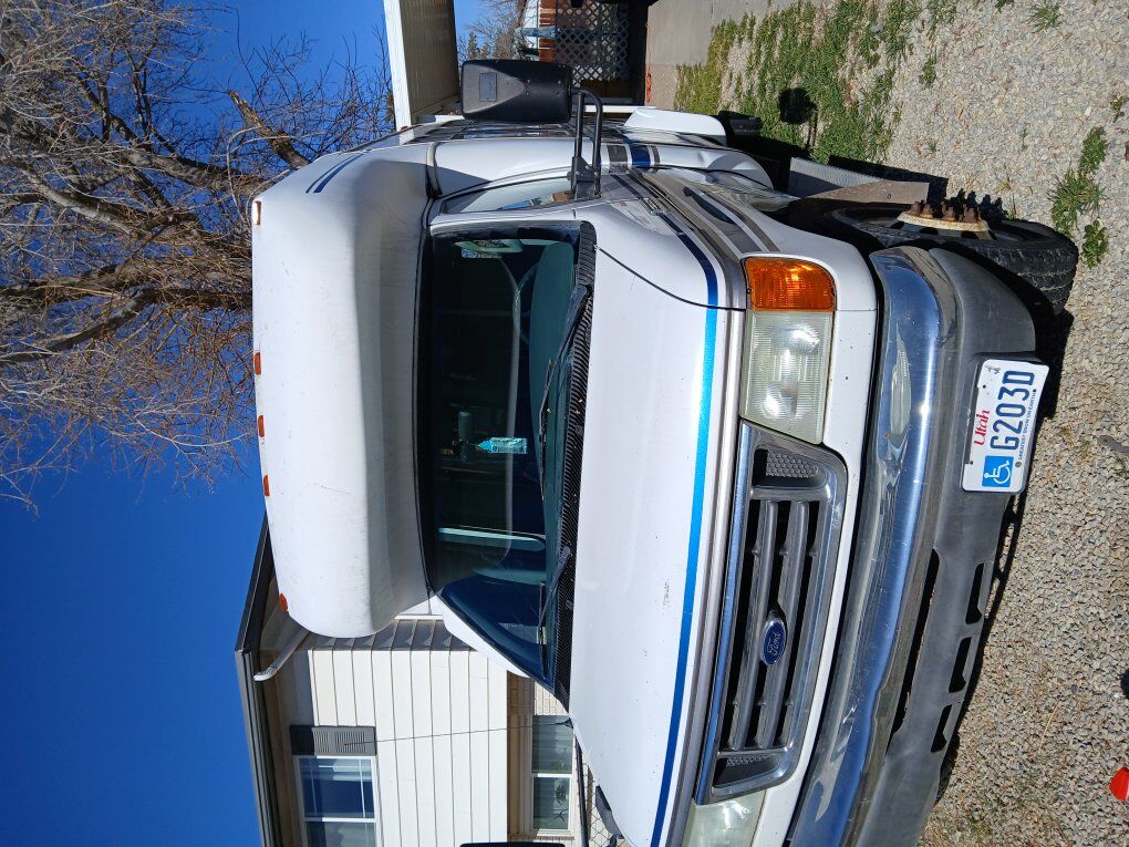 2006 350 van with handicapped lift