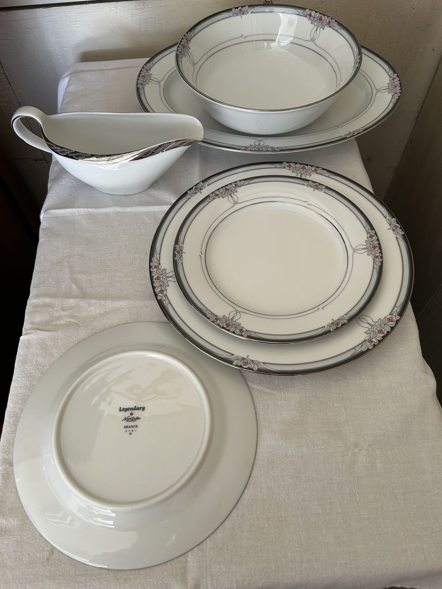 Noritake Fine China Seance 3791